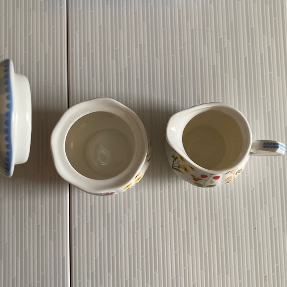 NEW Blue Bird & Willow British Teashop Floral Sugar Pot & Jug Cream Set Tea time - Picture 5 of 15